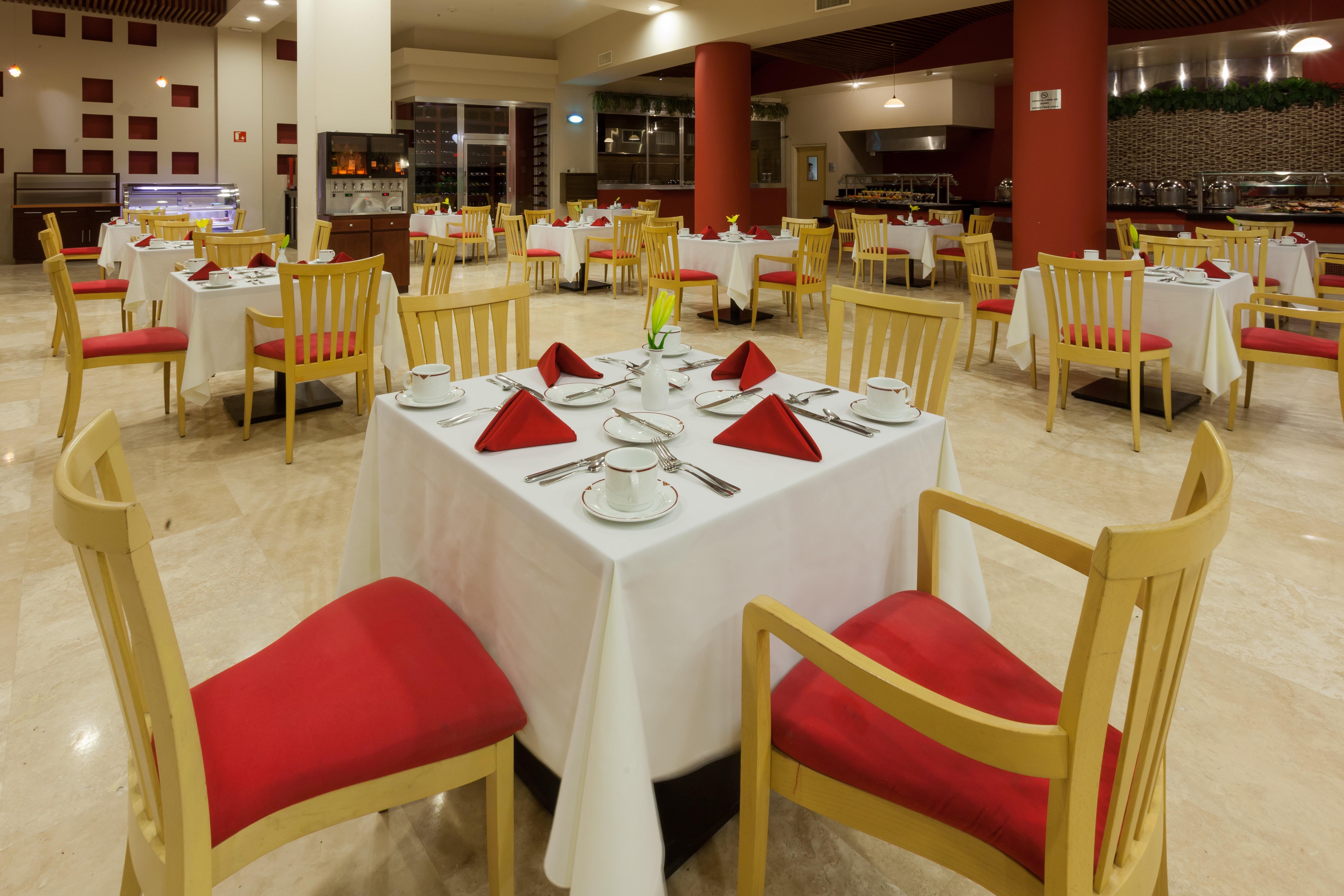 Holiday Inn Tuxpan - Convention Center By Ihg Eksteriør billede